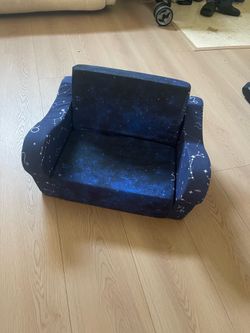 Kids Galaxy Space Fold Out Sofa Chair , pick up in Temple city