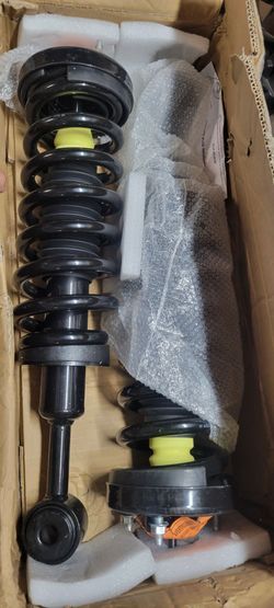 2004---2008 Ford F-150 Complete Front Struts