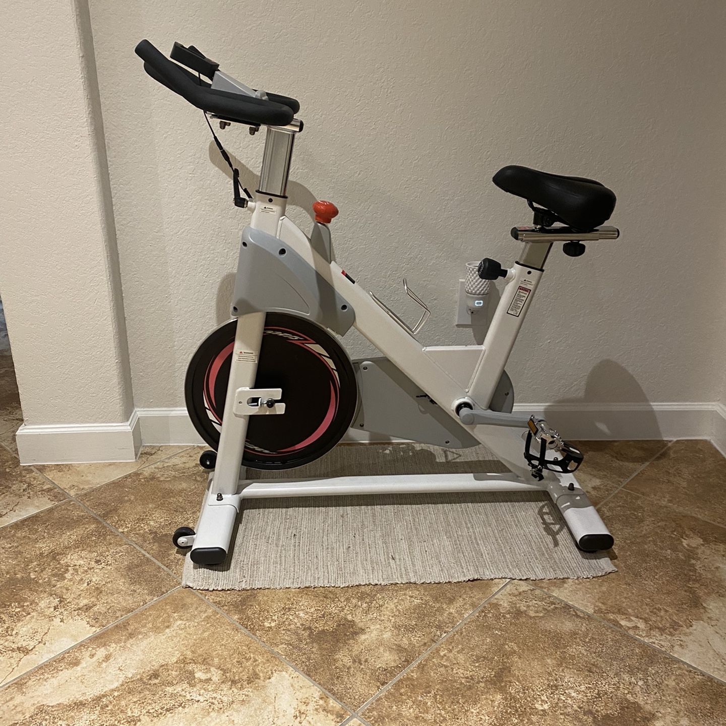 ADVENOR Magnetic Resistance Indoor Bike for Sale in Miami FL