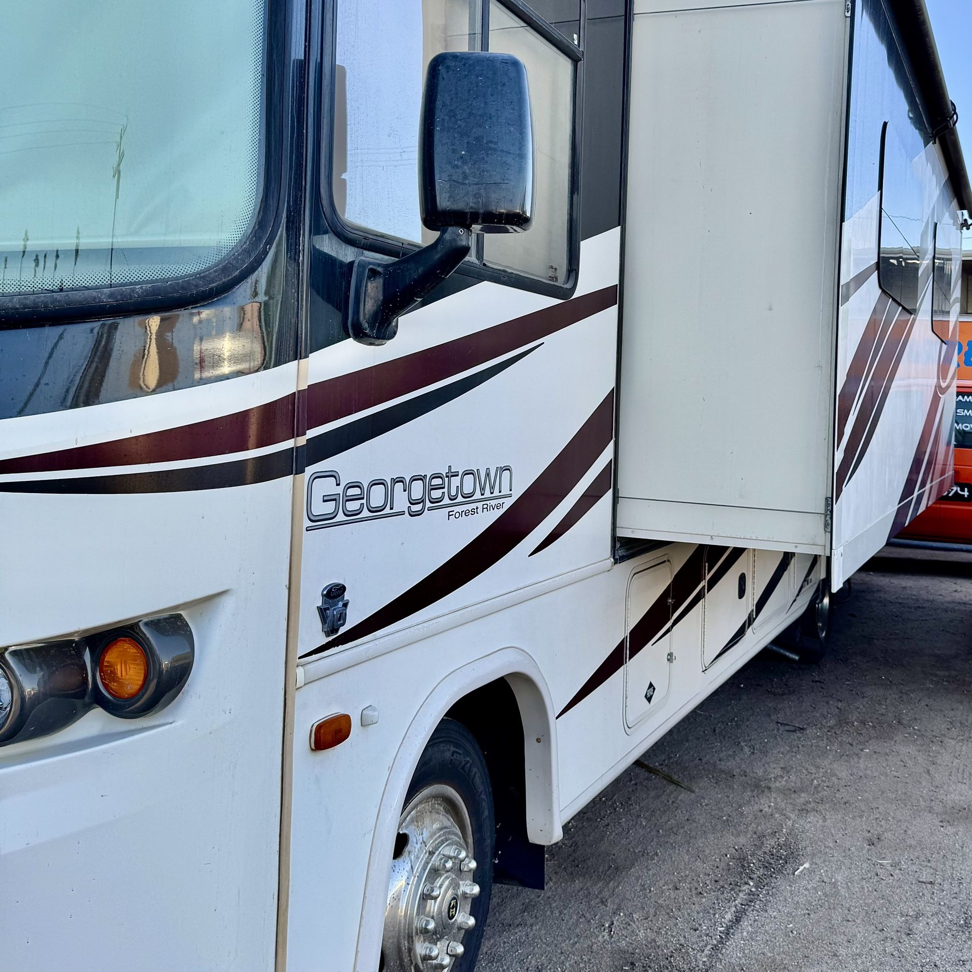 2014 Forest River Georgetown 335