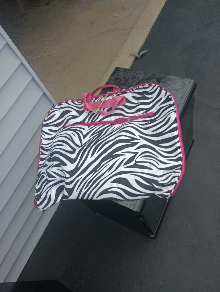 Zebra Traveling Bag 