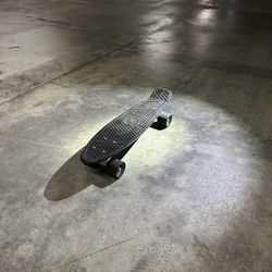 Skatro Mini Cruiser Skateboard. 22x6inch Retro Style Plastic Board