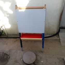 Kid Chalkboard And Dry Eraser Board