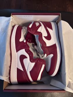 Youth Nike AIR JORDAN 1 HIGH OG GS "TEAM RED" Size 5.5Y