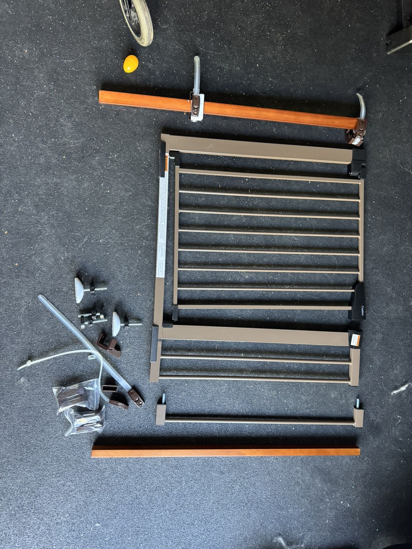 Cumbor Baby Gate + Universal Banister Adapter Kit