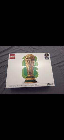 LEGO Editions FIFA World Cup Official Trophy Building Set