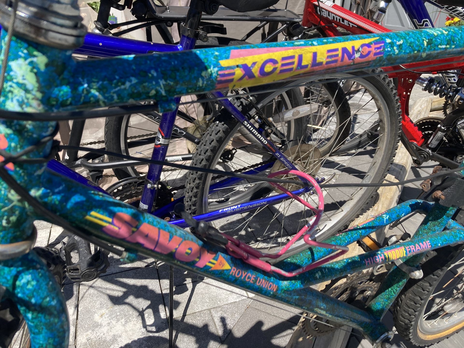 Royce Union 22 Frame Mountain Bike RMT Mountain Bike, 22-Inch - Main Image