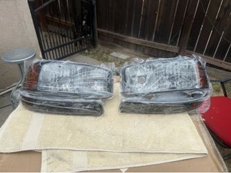 00-06 GMC Yukon Smoke Headlights Parking Lights