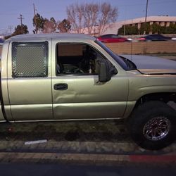 Chevy Silverado  4x4. Extra Cab 1(contact info removed)0 Miles   Truck Runs Good I Just Need Smaller Truck 