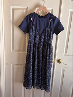 Women’s dress size M