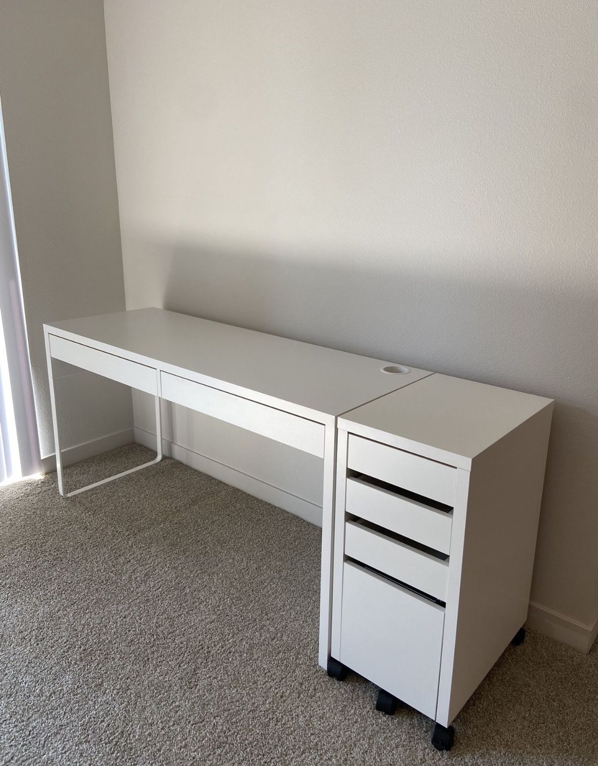 IKEA Micke White Desk