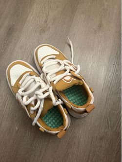 Men sneakers