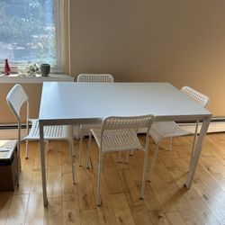 White Table With 4 Chairs