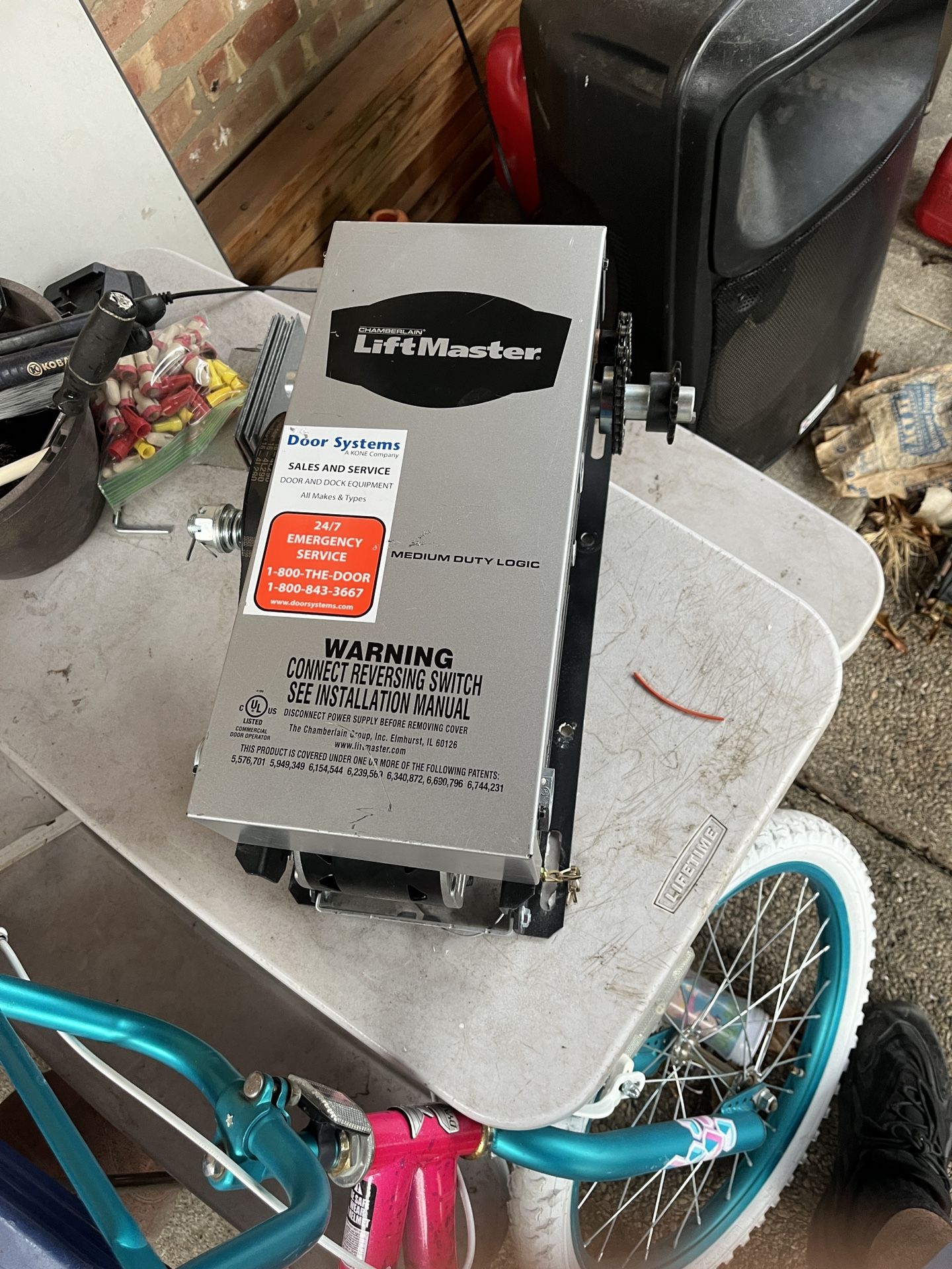 LIFTMASTER Hoist Operator: