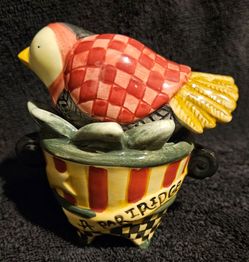 Sakura Debbie Mumm "Partridge In Pear Tree" Stackable Salt & Pepper Shaker Set