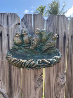 Patio / Garden Concrete Bird Feeder Or Bird Bath