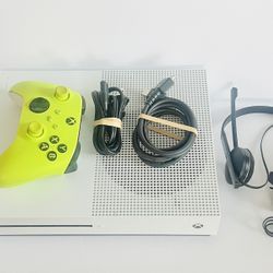 Xbox One S 1TB Console with Xbox Headset