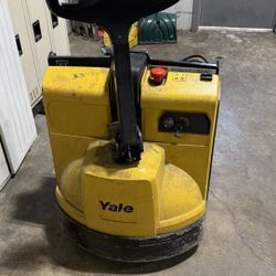 Yale pallet jack