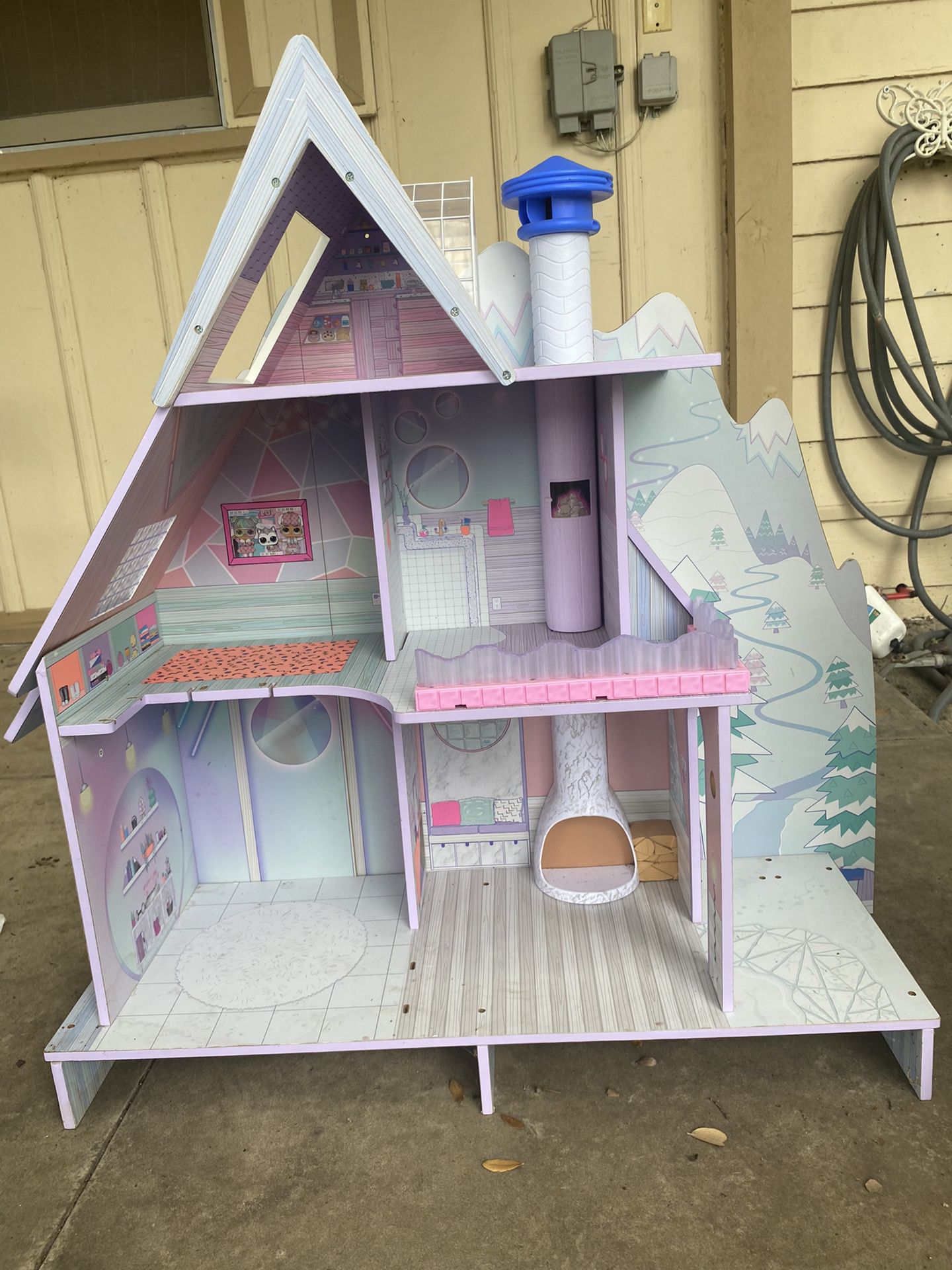 LOL Surprise Winter Cabin Wooden Doll House 