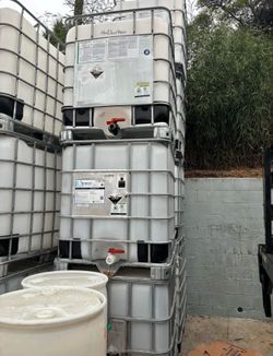 Tanques de plástico grueso de buena calidad