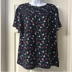 VAN HEUSEN • Floral Top