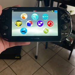 Modded ps vita amazing condition 256 gb card