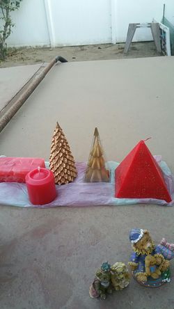 5 large candles