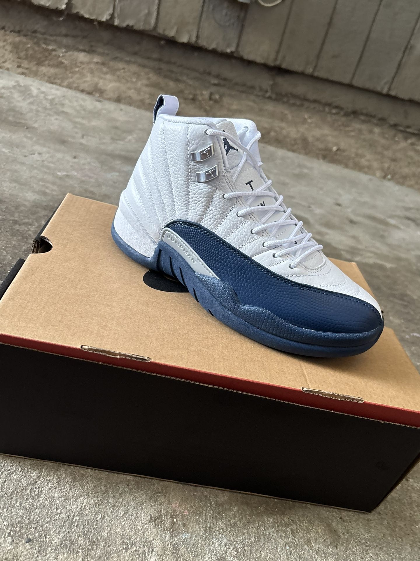 French Blue 12 7y No Trades 
