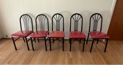 SET OF 5 CHAIRS