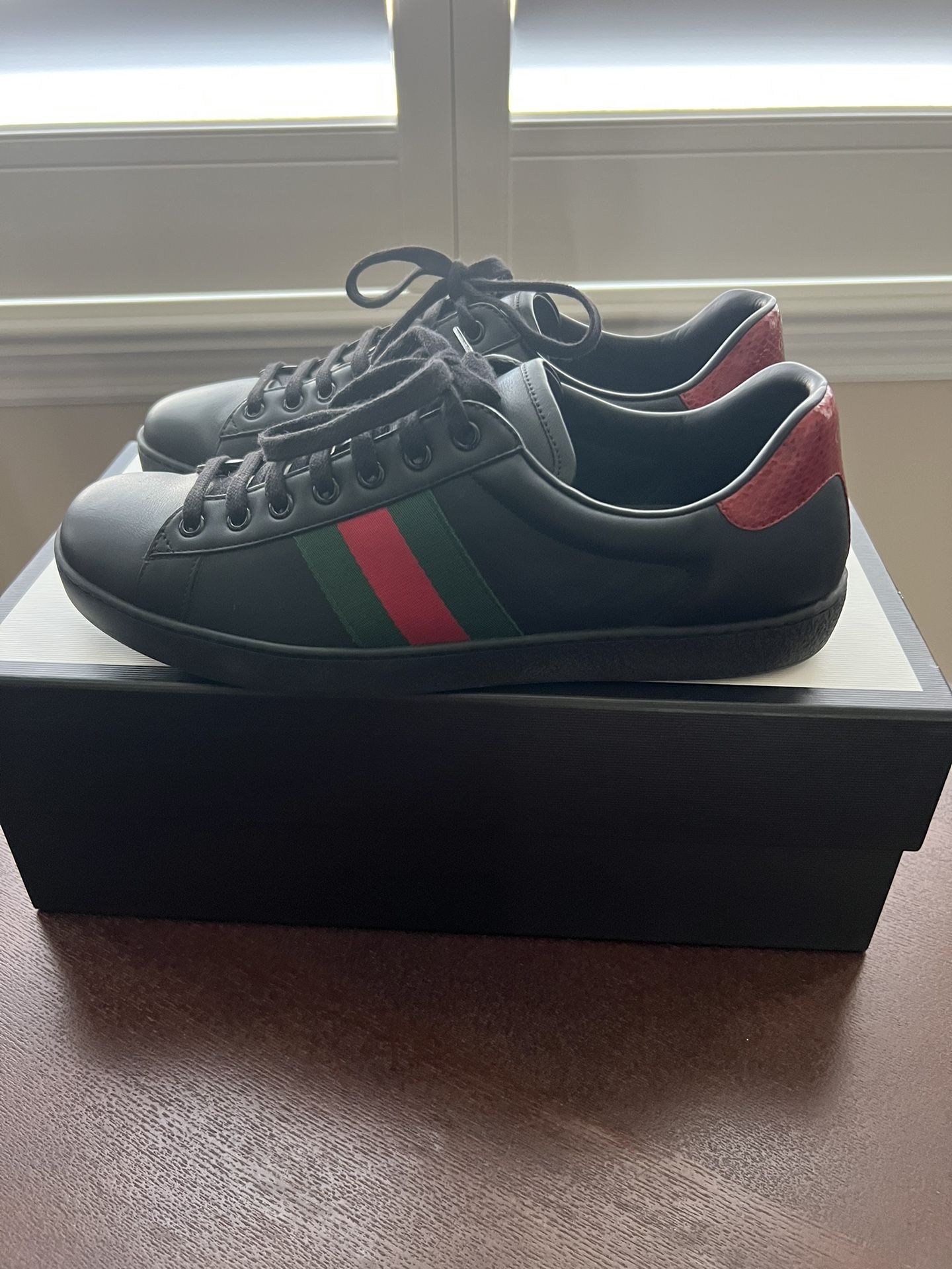Men’s Black Gucci Sneakers