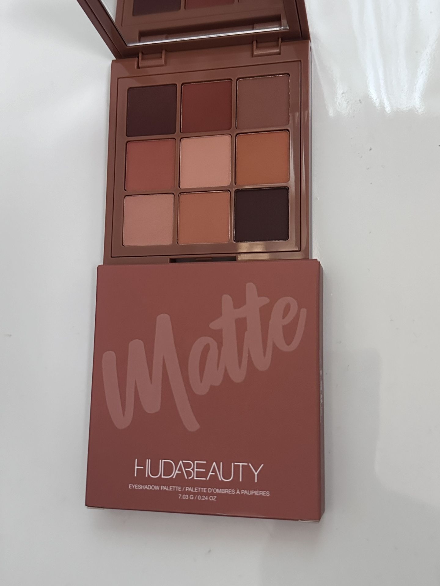 Huda Beauty Eyeshadow Pallet