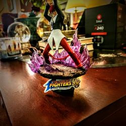 Iori Yagami Collector's Statue