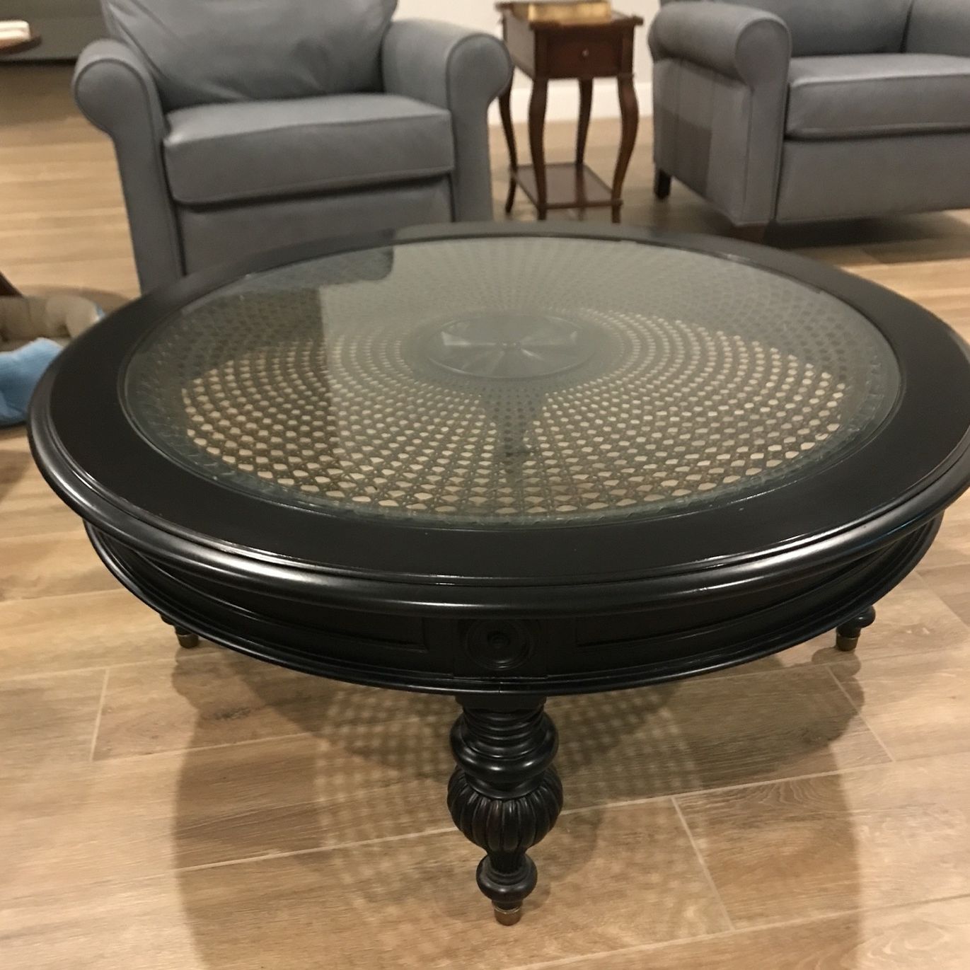 Ethan allen deals maya coffee table