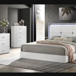 Brand New Elegant LED Queen Size Bedroom Set 