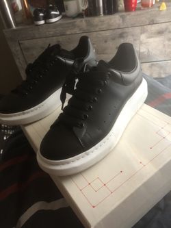 Alexander McQueen Sz 9 