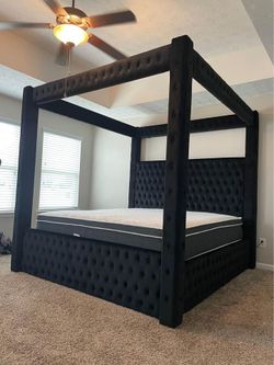 😍 Brand new black upholstered canopy King | Queen size bed with BT Speakers & Charging ports • Opt mattress | Pay after delivery 🚚