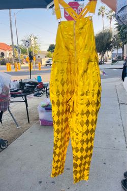 Costume