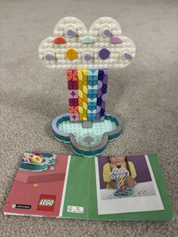 LEGO DOTS Rainbow Jewelry Stand (41905)