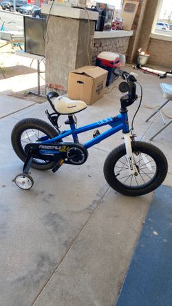 RoyalBaby Bike W/traing wheels 14”