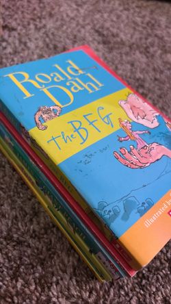 6 Roald Dahl books 📚