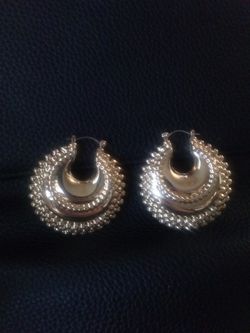 Fashion Boho Style Earrings. Gold Color. New!! Firm Price.