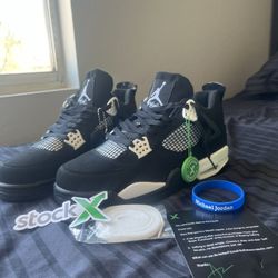 Jordan 4 White Thunders 