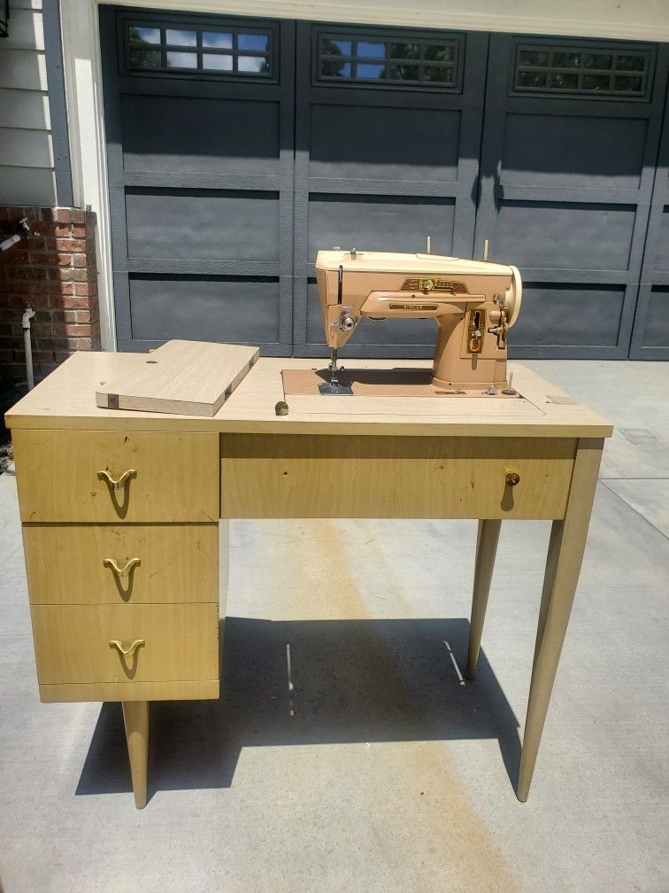 Antique Rare Singer Sewing Machine And Table Cream for Sale in Temecula