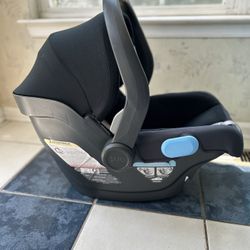 Uppababy Car seat 