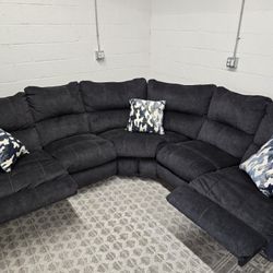 Stunning Reclining Sectional
Delivery Available 