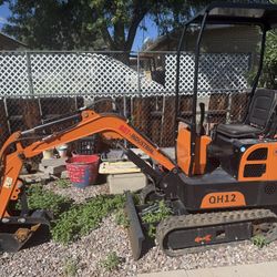 Backhoe AGT Industrial & 10 Ft Trailer