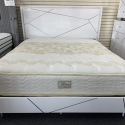 King Size Mattress. 🚚WE DELIVER🚚