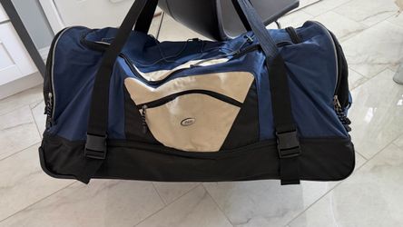 2 extra large duffel bags with wheels