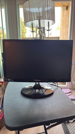 Monitor Samsung Flat Screen Monitor