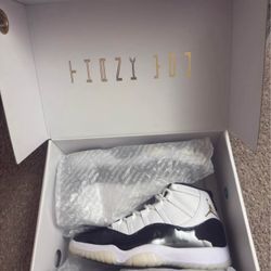 Air Jordan 11 Gratitude 